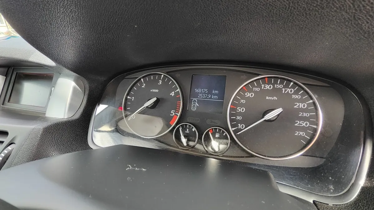 2010 Renault Laguna 1.5dci NCT 02/26 - Image 3