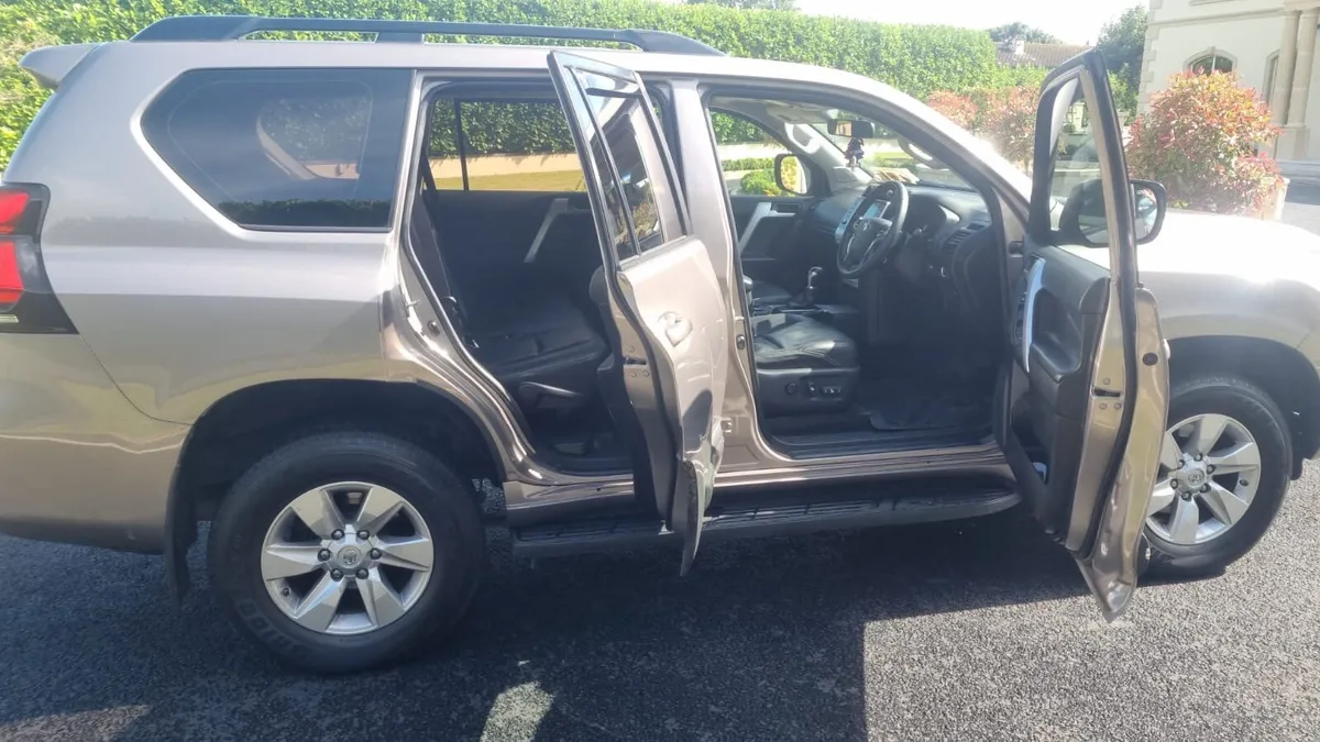 Toyota land cruiser only 333 tax - Image 1