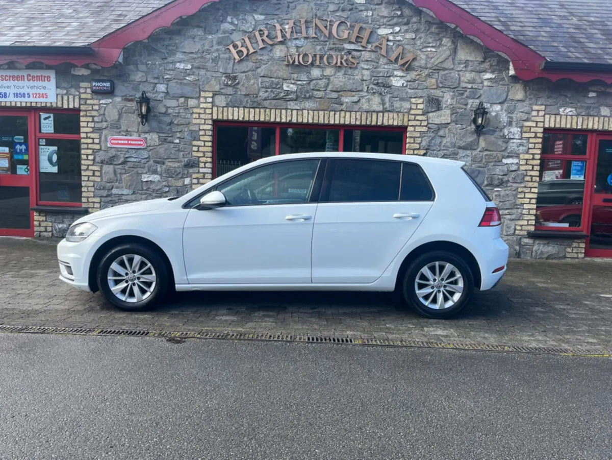 Volkswagen Golf TRENDLINE 1.6 TDI MANUAL 5SPEED 5D - Image 2