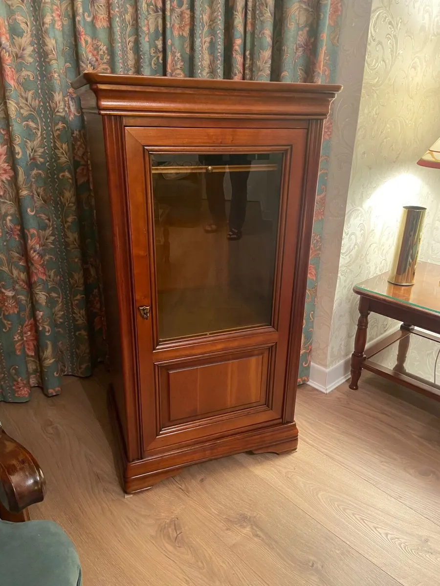Beechwood unit - Image 1