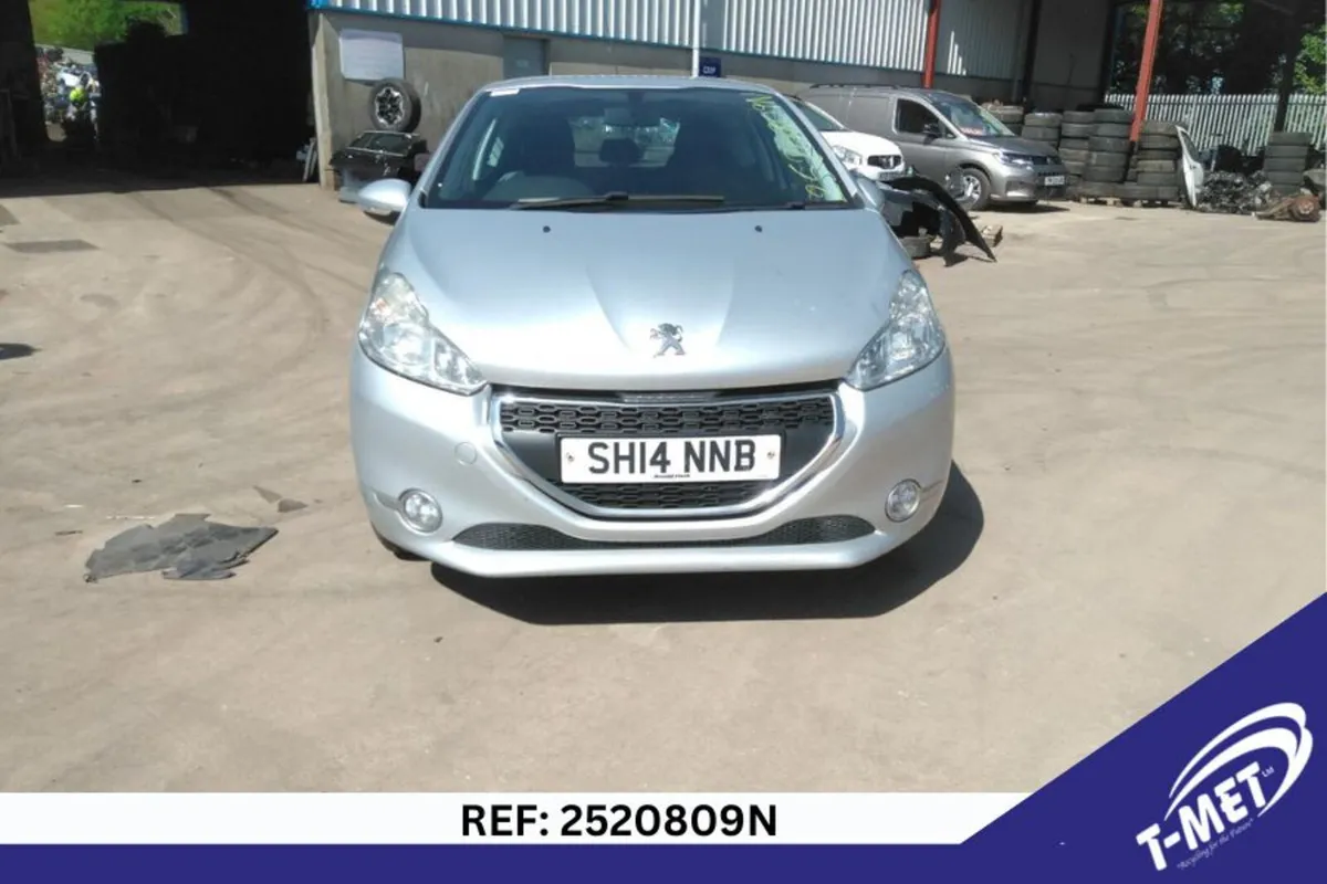2014 PEUGEOT 208 BREAKING FOR PARTS - Image 2