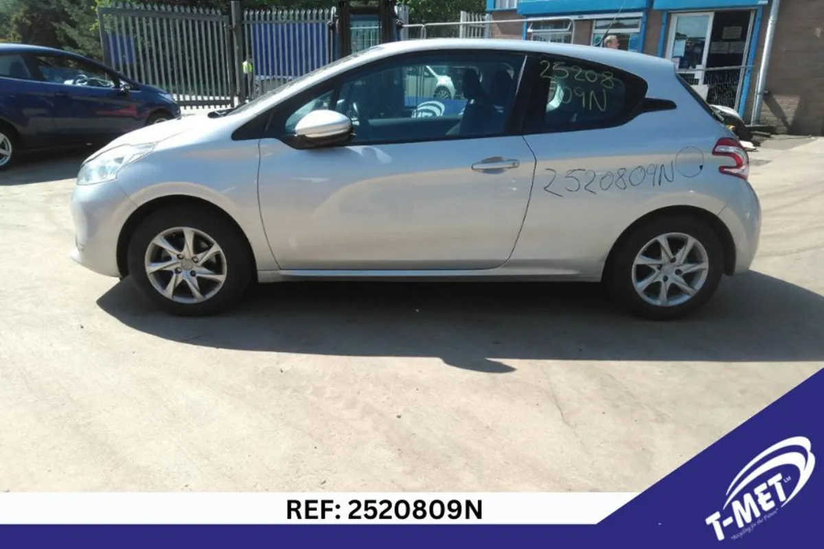 2014 PEUGEOT 208 BREAKING FOR PARTS - Image 3