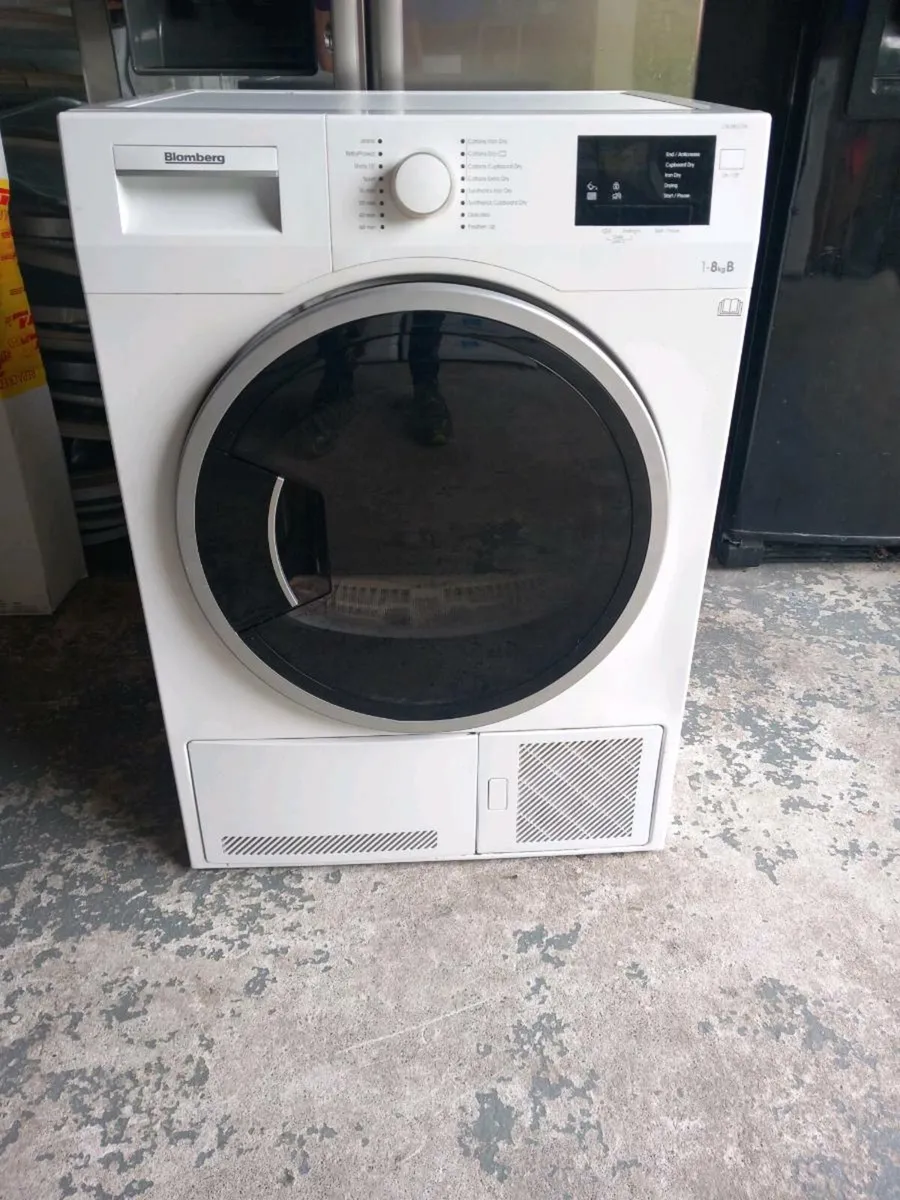 Blomberg 8kg condenser dryer - Image 1