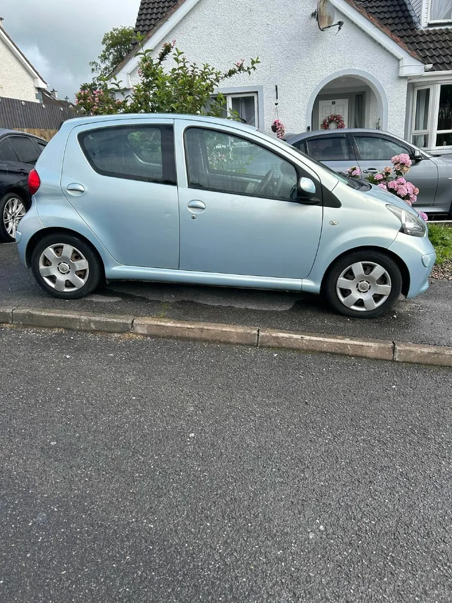 Toyota Aygo 2007 - Image 2
