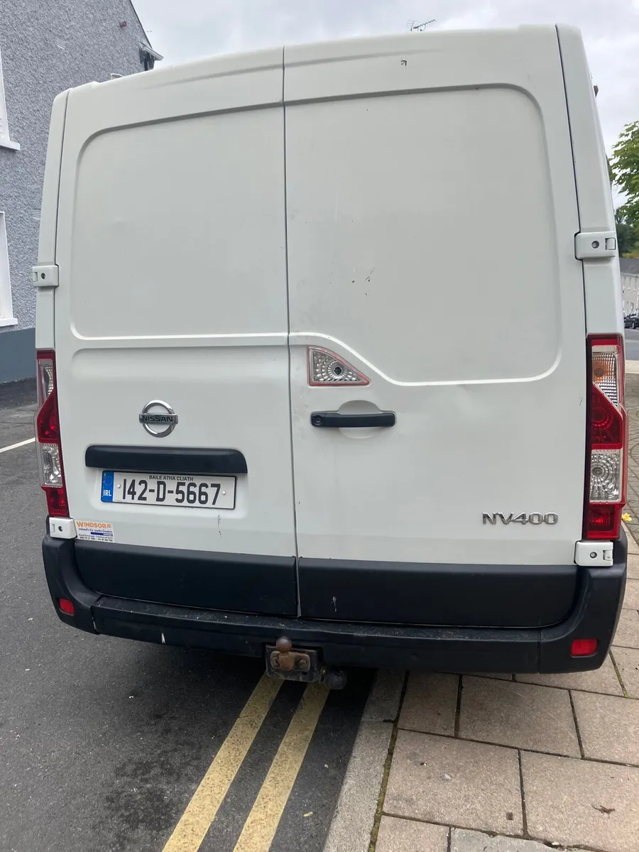 Nissan NV400 Van - Image 4