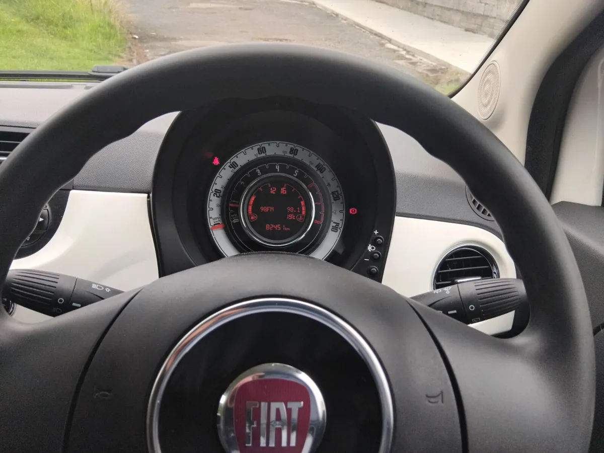 Fiat 500 2015 pop - Image 2