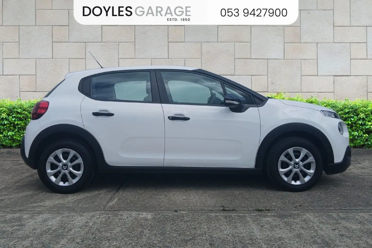 Citroen C3 Touch 1.2 Puretech Petrol 68bhp - Image 2