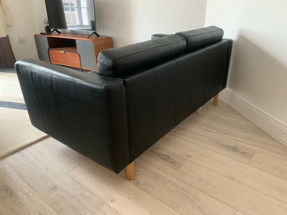 Couch - Image 2