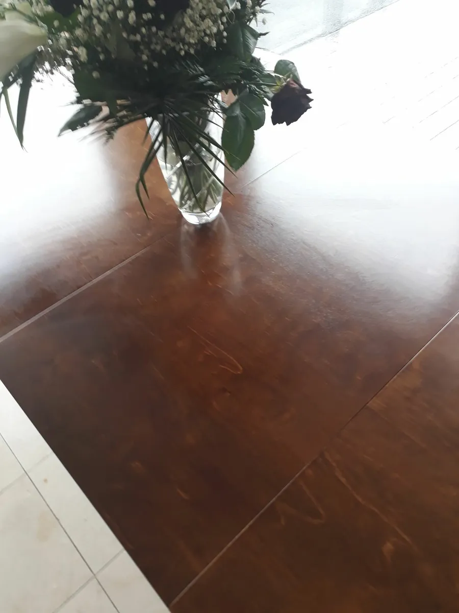 Laura Ashley Garrat ending dining table - Image 3