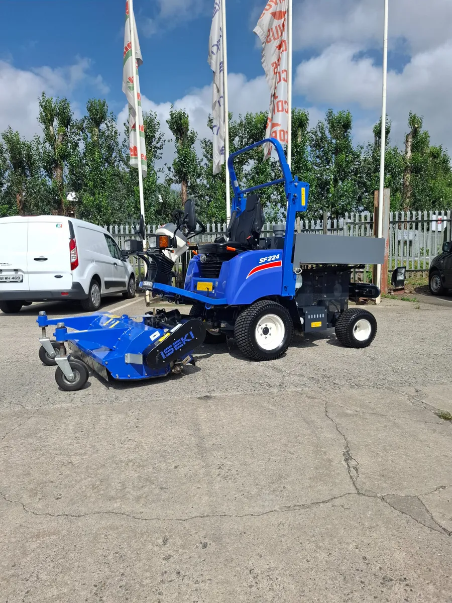 Iseki SF224 Used Out Front Mower with Two Decks - Image 4