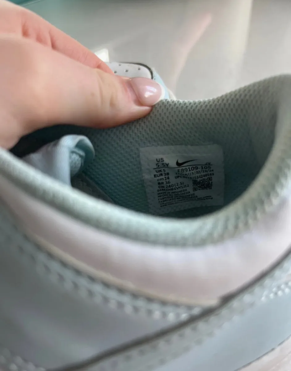 Nike light blue low dunks - Image 3