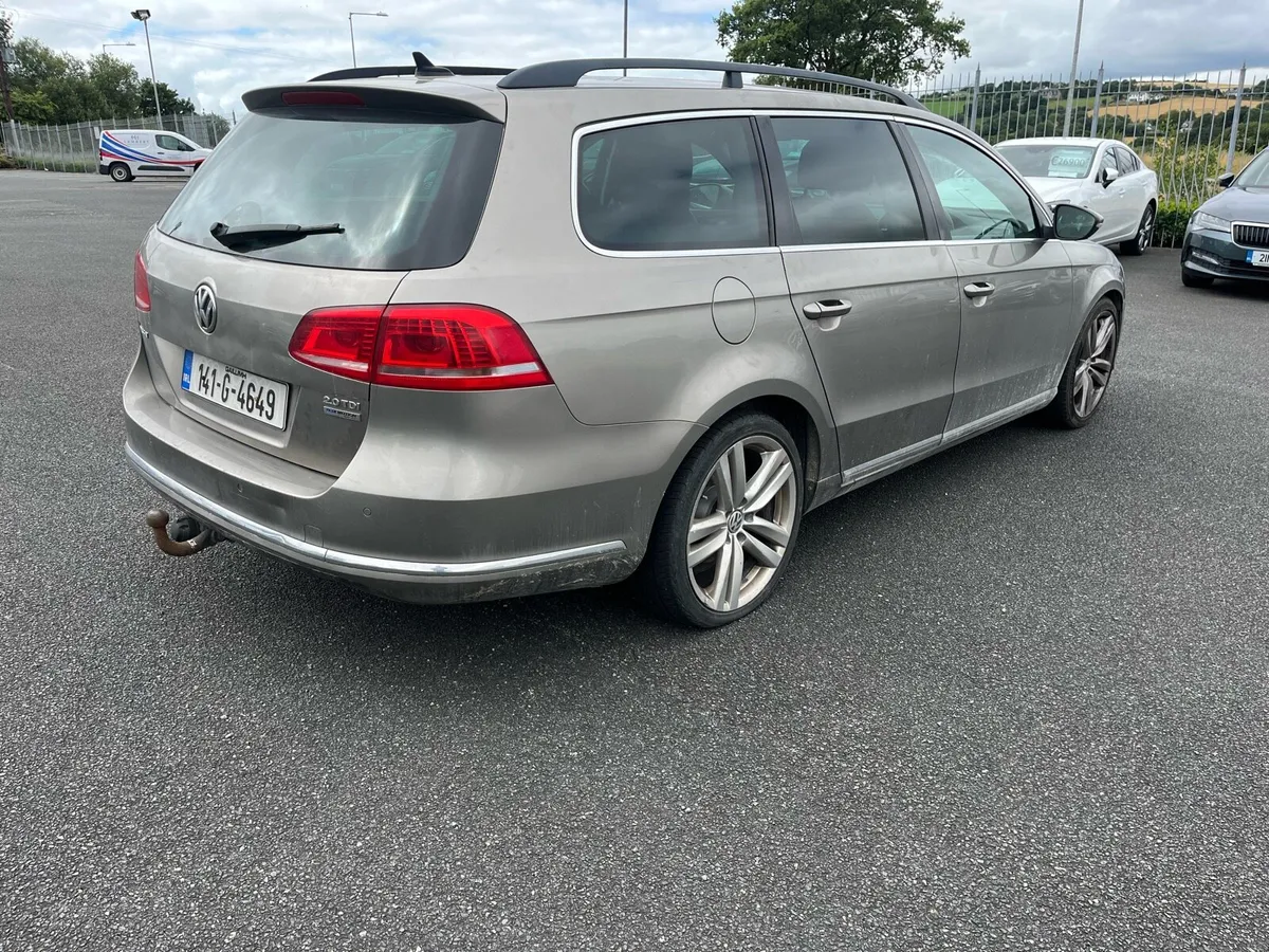 2014 Volkswagen Passat - Image 3