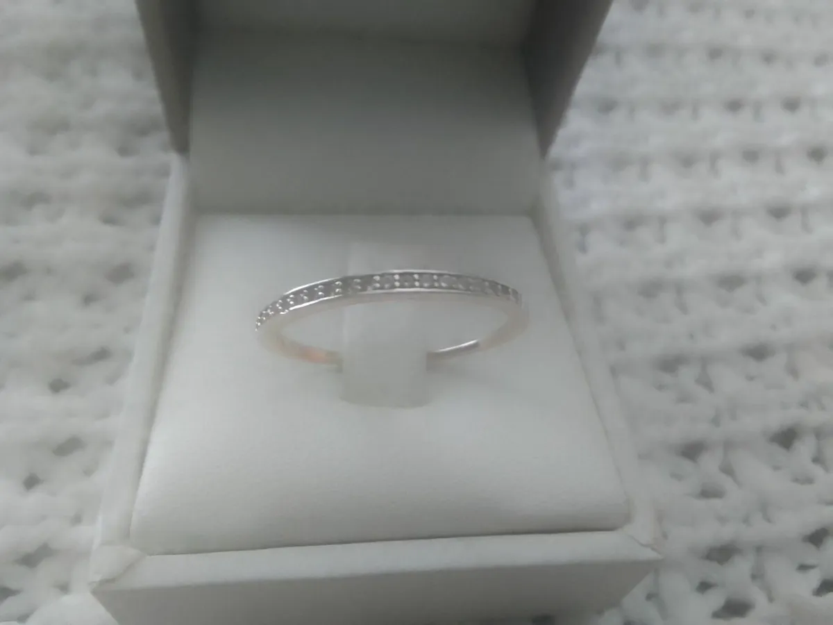 STERLING SILVER SLIM ZIRCONIA BAND RING SIZE R - Image 1