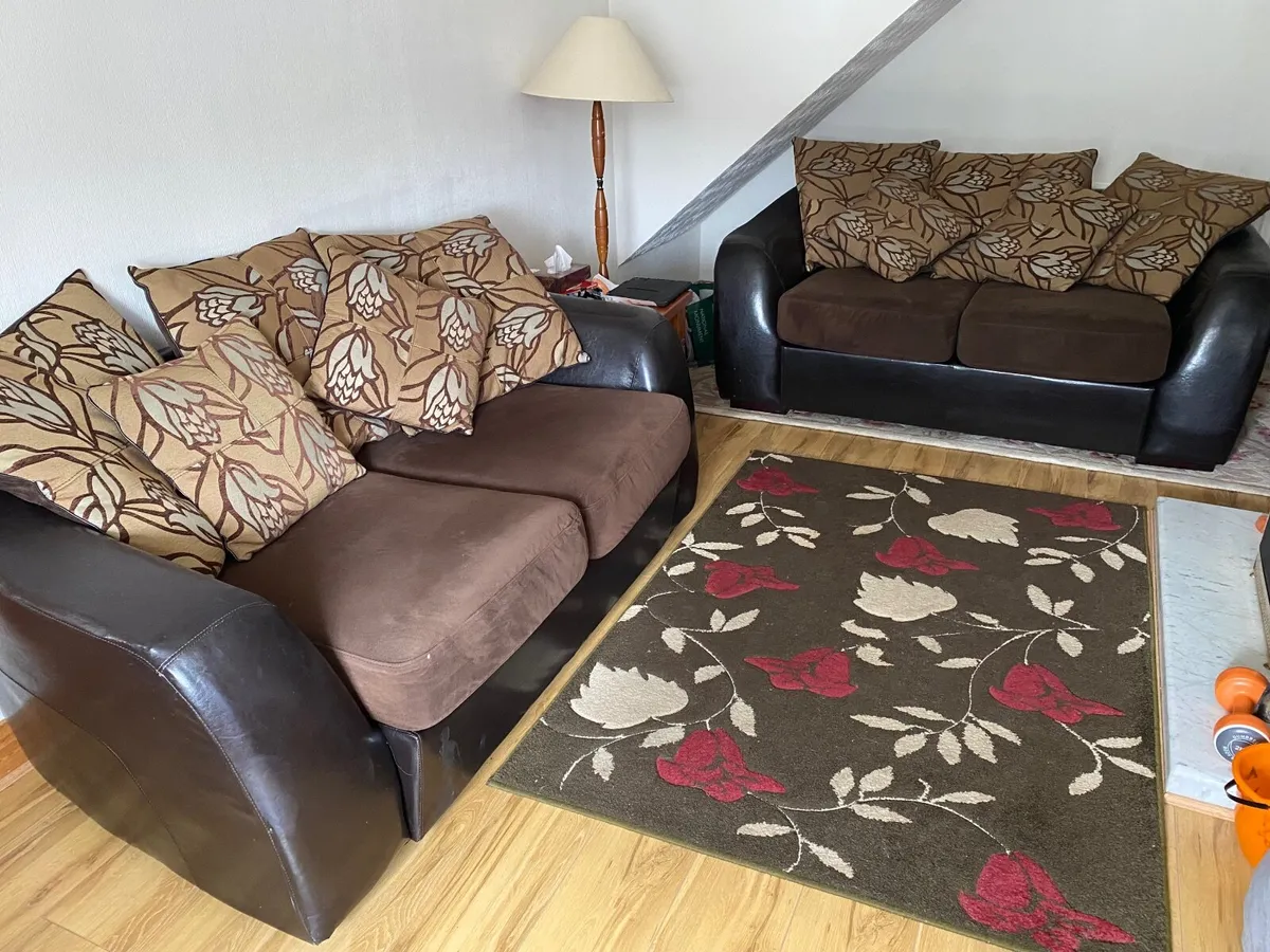 Couches - Image 3