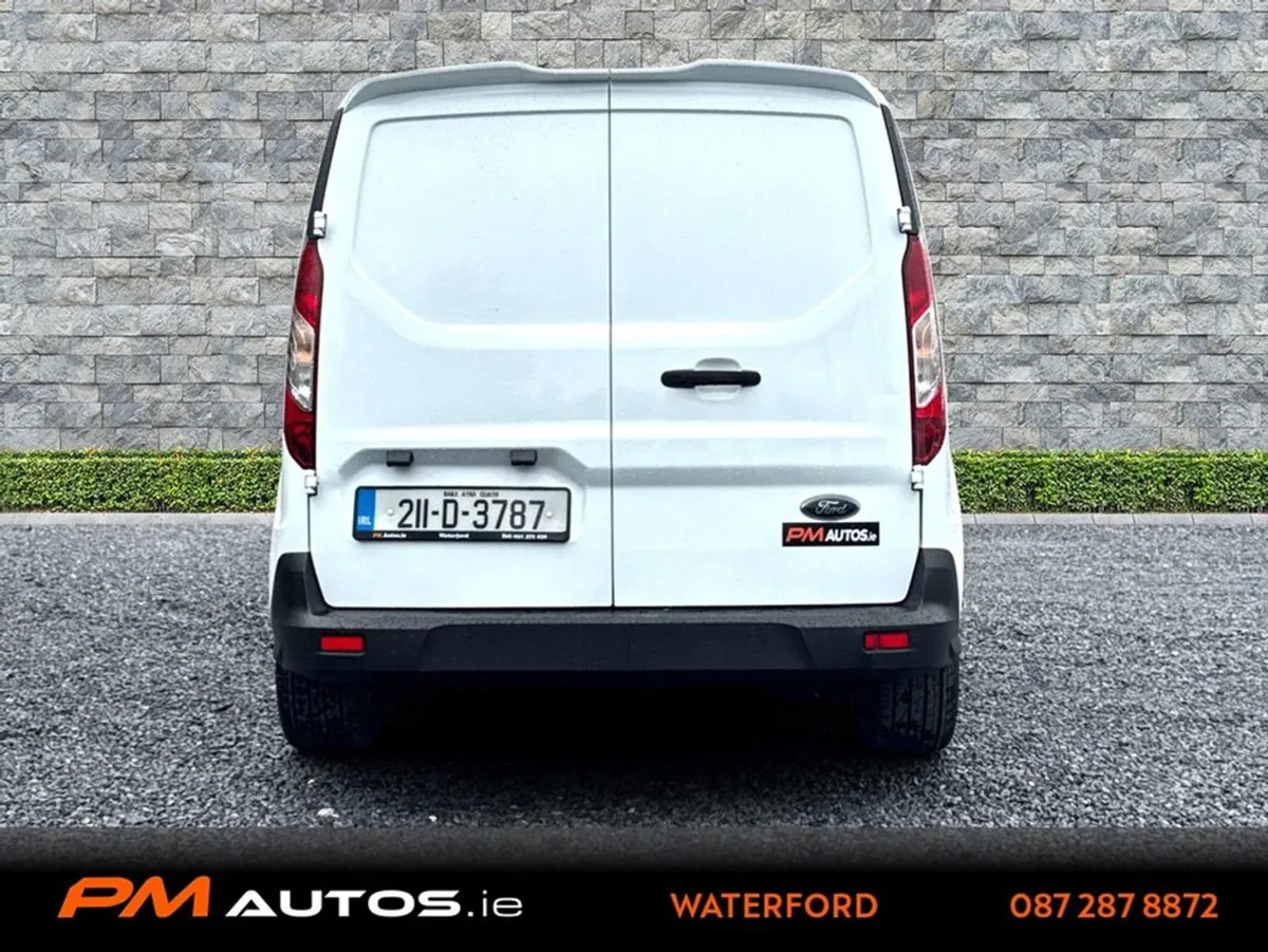 Ford Transit Connect LWB Base 1.5 TD 75 3DR - Image 4