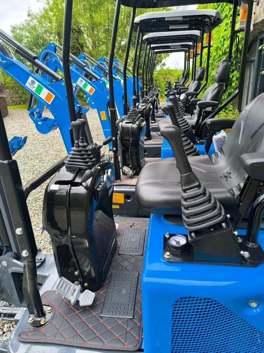 1 tonne mini excavator - 2025 Rippa R10 - Image 3