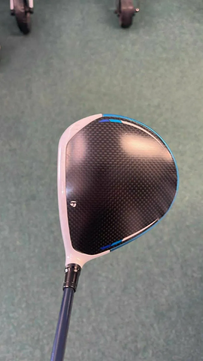 Taylormade Sim 2 MAX 10.5 Regular €225 - Image 3