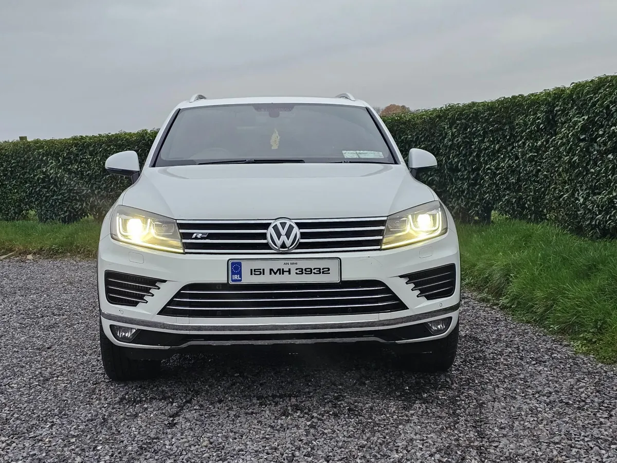 Volkswagen Touareg 2015 - Image 2