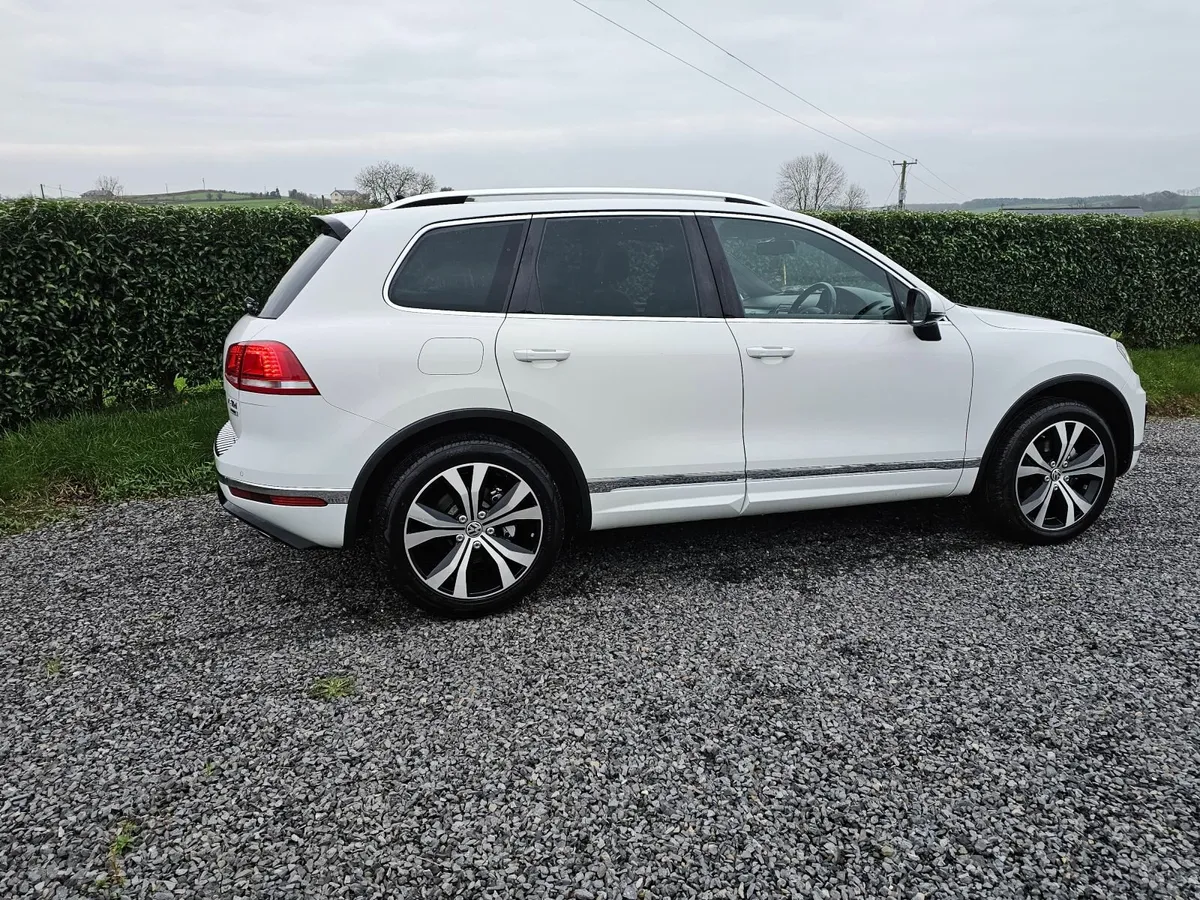 Volkswagen Touareg 2015 - Image 3