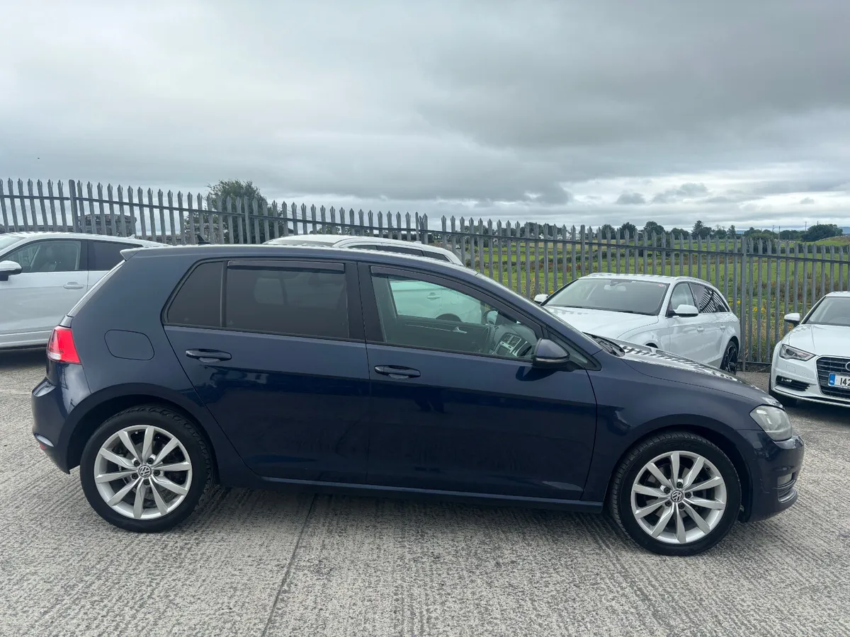 Volkswagen Golf 2014 - Image 2