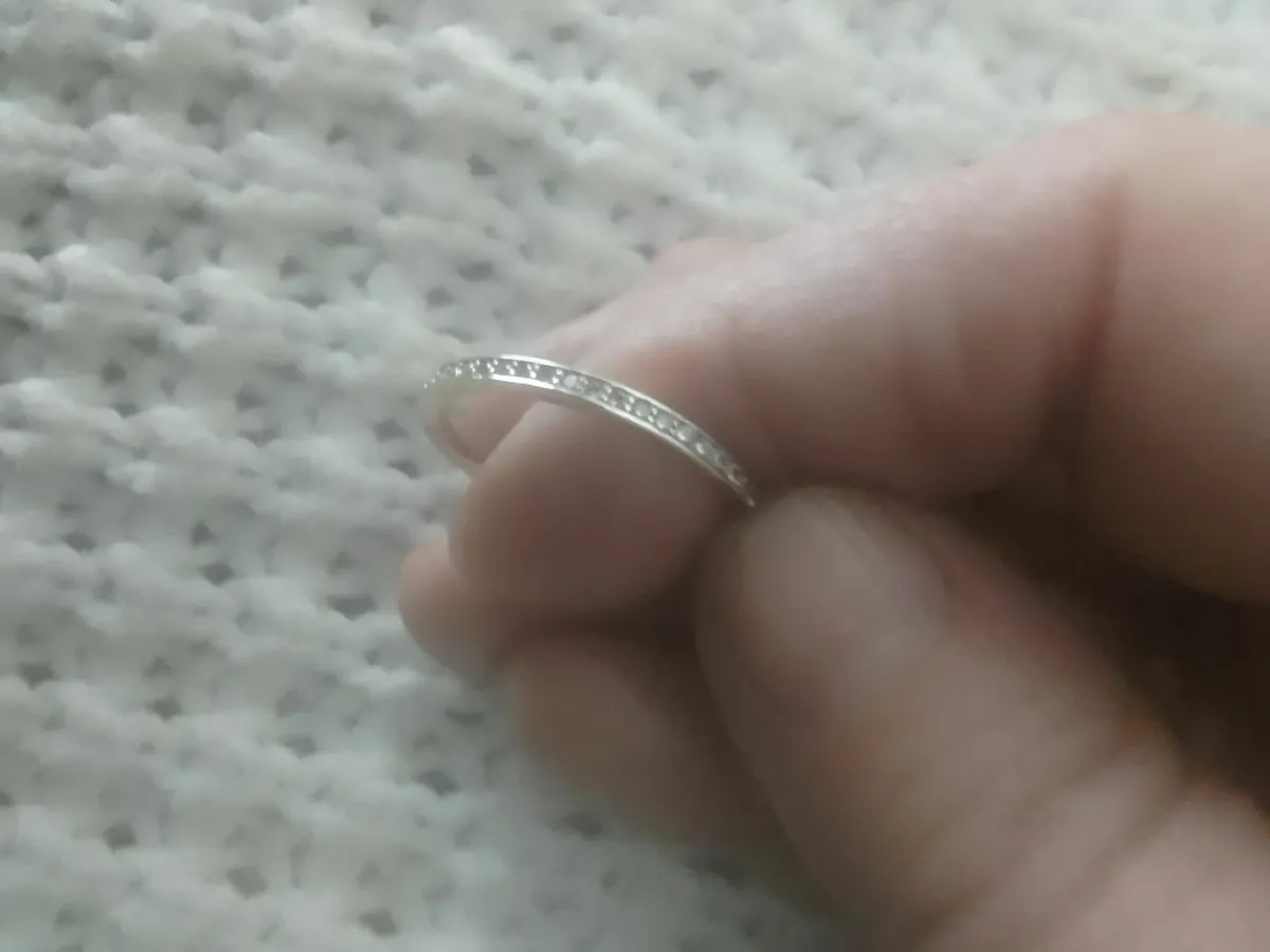 STERLING SILVER SLIM ZIRCONIA BAND RING SIZE R - Image 4
