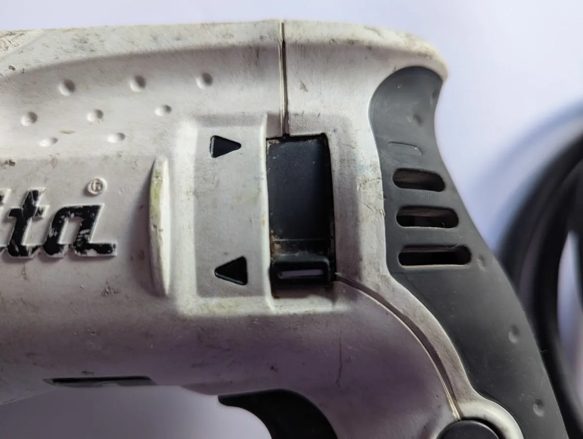 Makita Electric Hammer Drill - Image 2