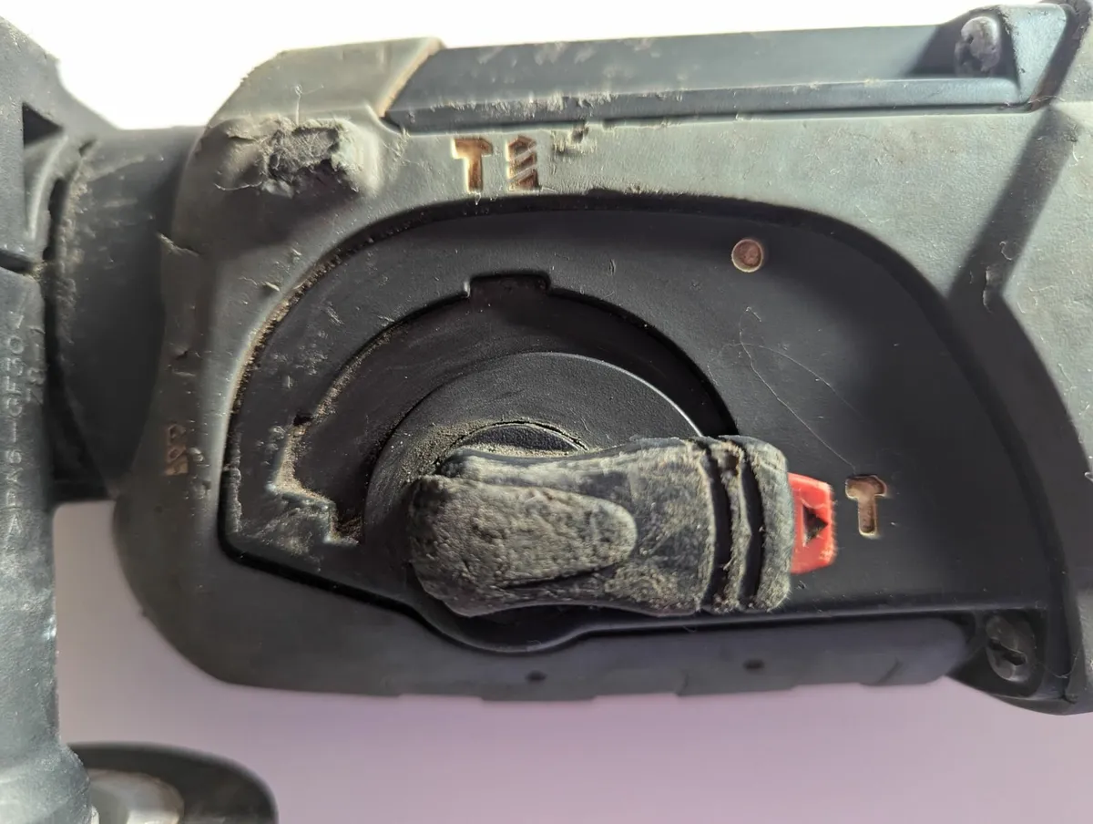 Makita Electric Hammer Drill - Image 3