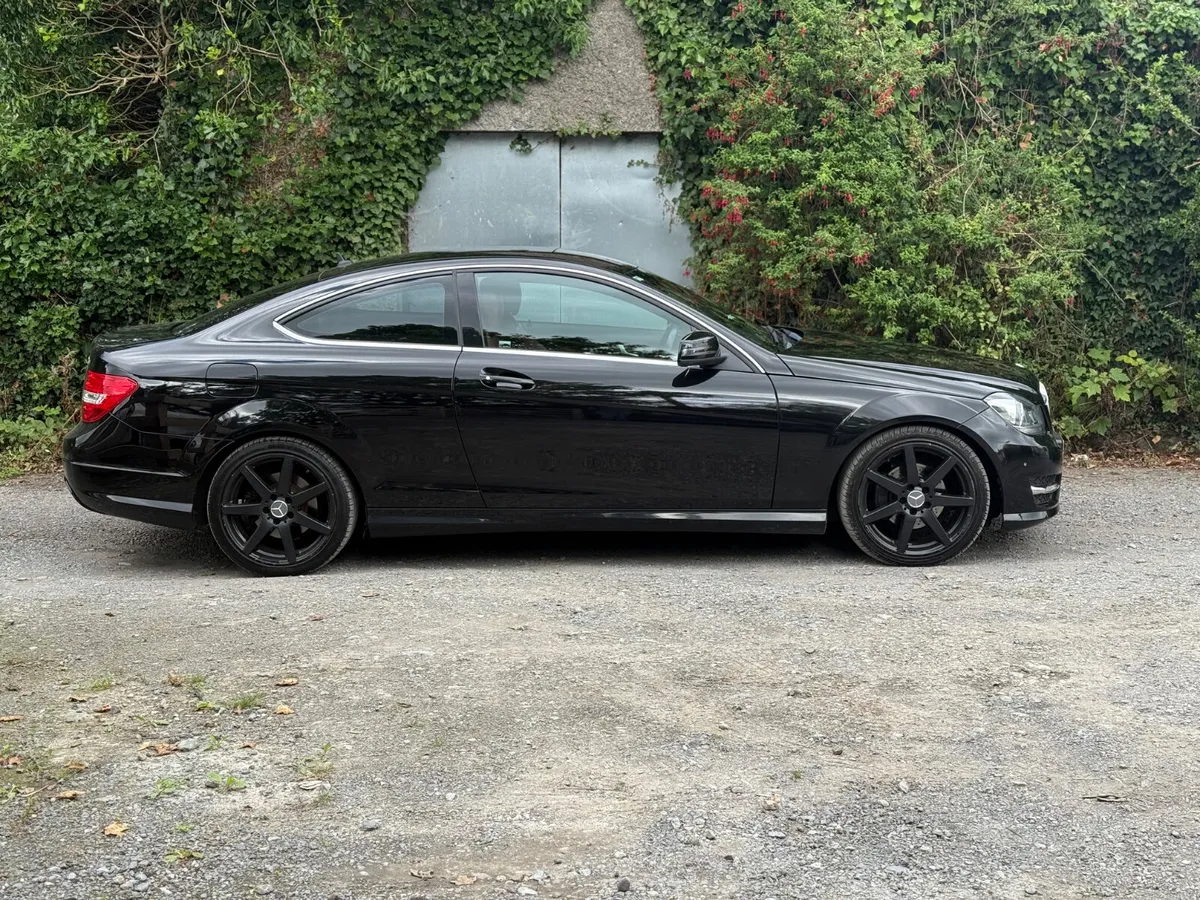 Mercedes C-Class 2013 AMG - Image 3