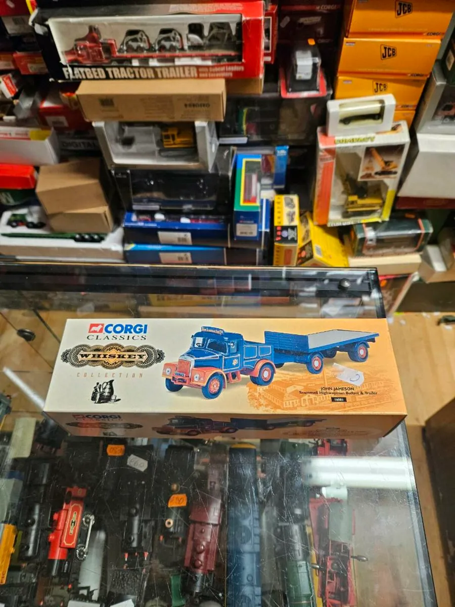 Corgi Scammel Tractor Unit and Trailer - Image 1