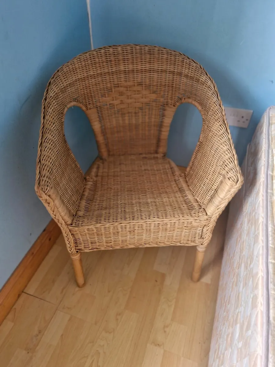 Wicker chairs - Image 1