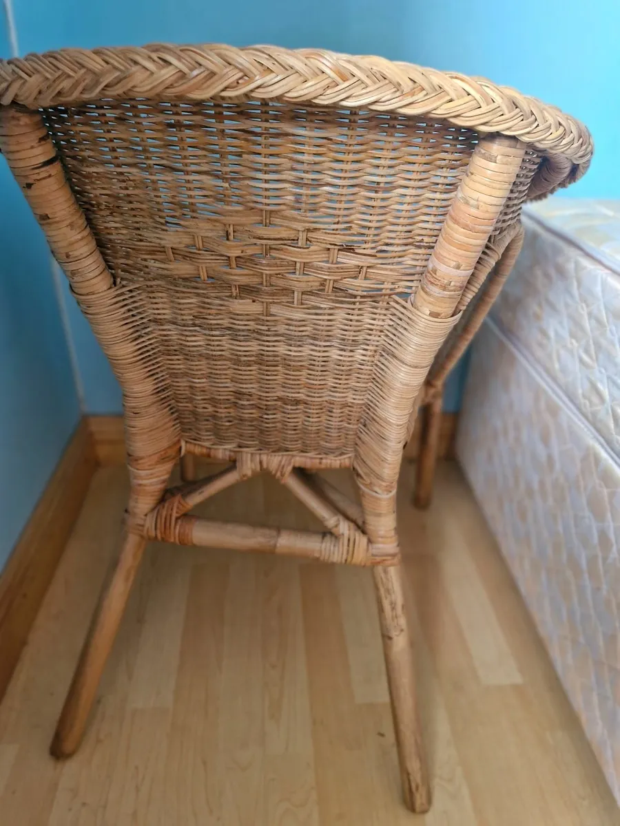 Wicker chairs - Image 3