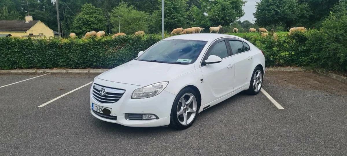 Vauxhall Insignia Bi-Turbo 4WD - Image 2