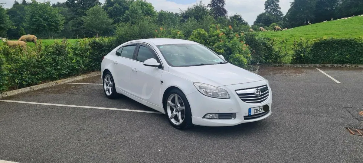 Vauxhall Insignia Bi-Turbo 4WD - Image 1