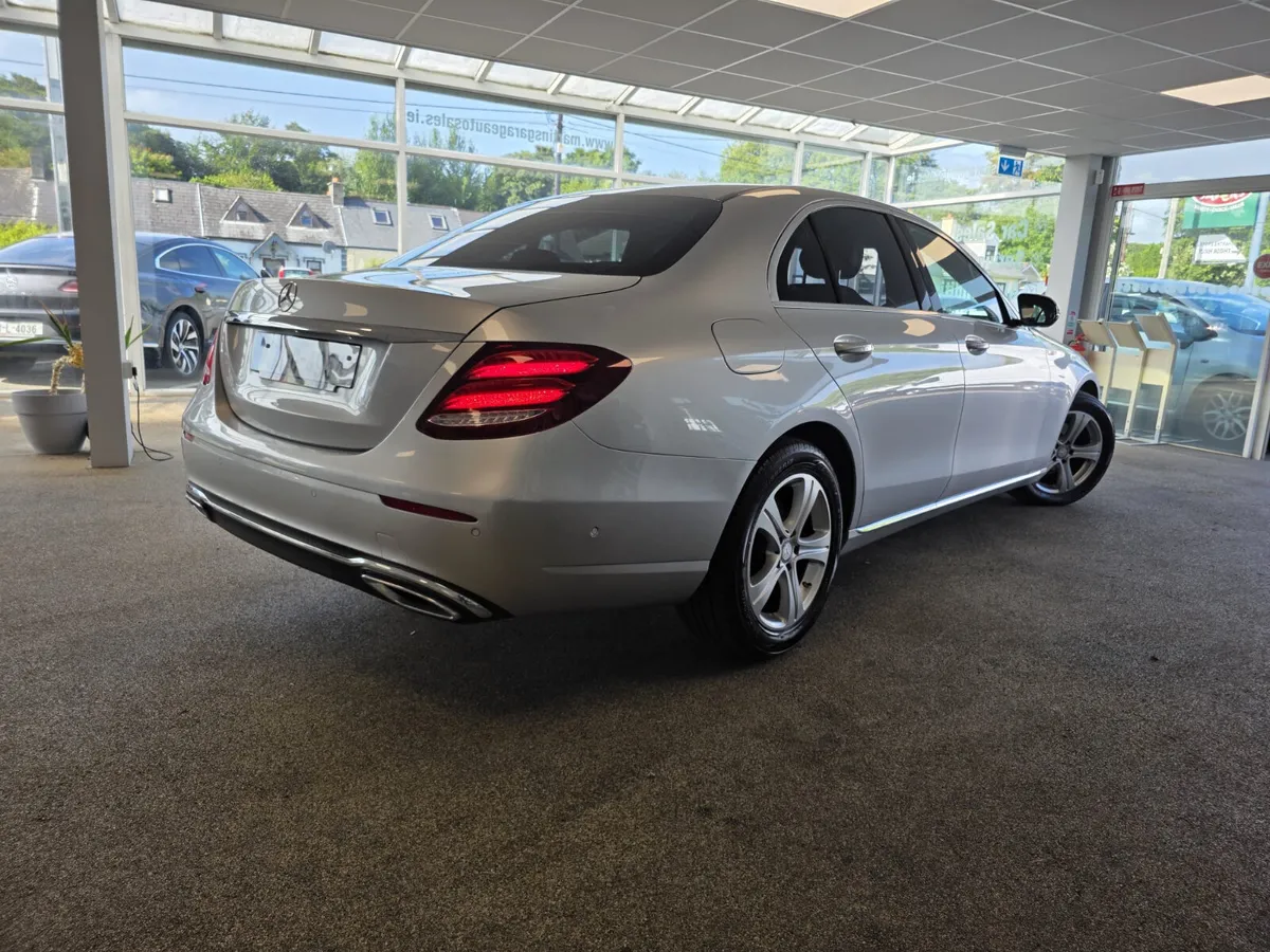 Mercedes-Benz E-Class Avantgarde 2.0 D 2017 - Image 3