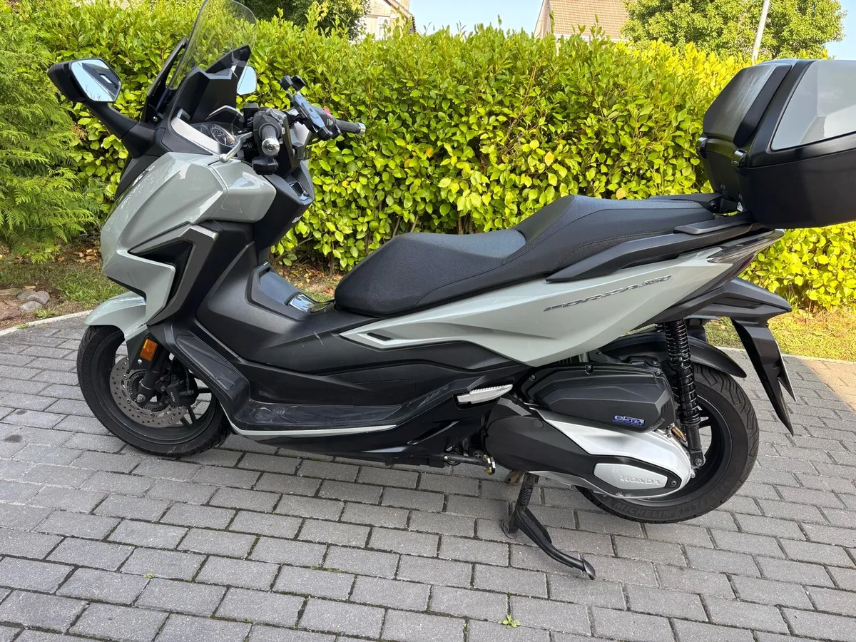 Honda Forza 350 - Image 1