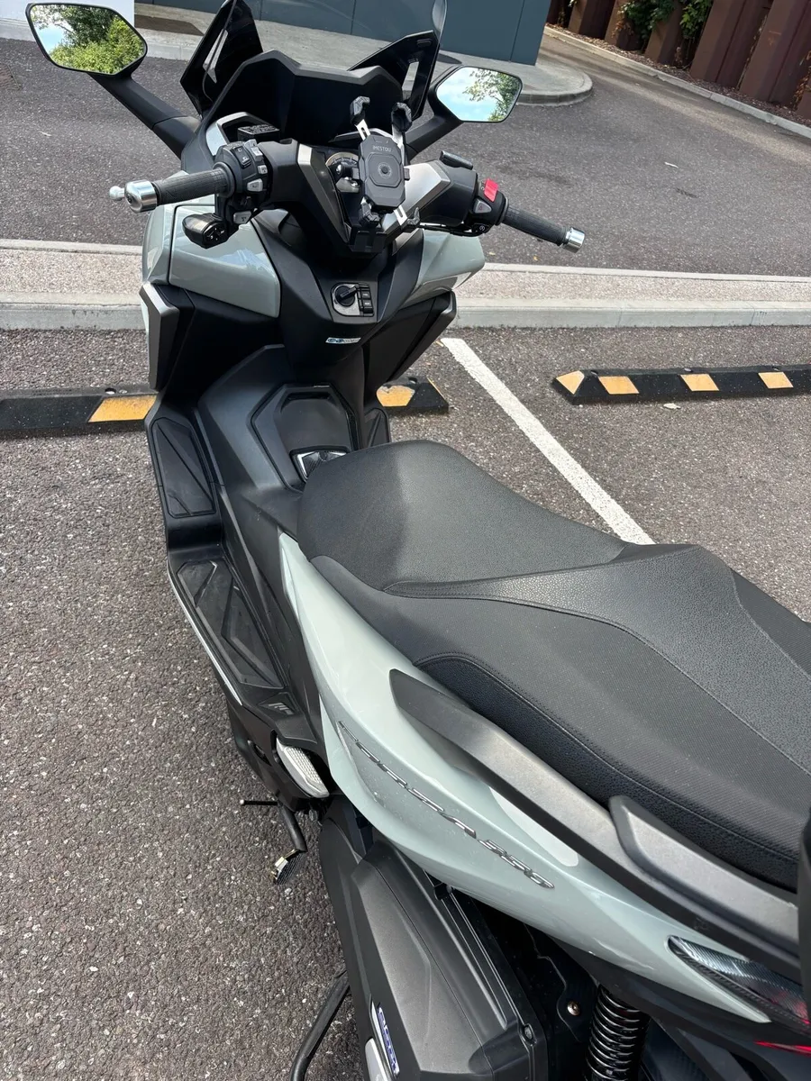 Honda Forza 350 - Image 2