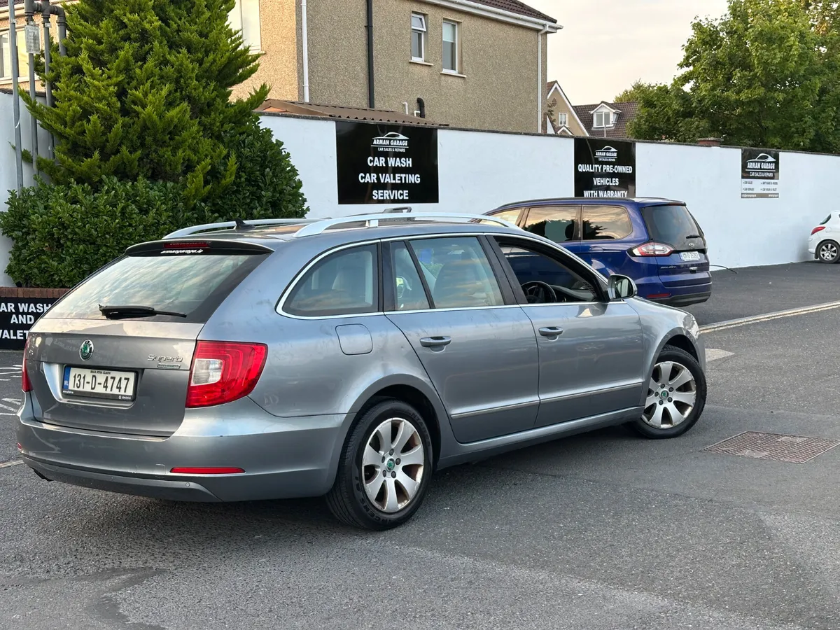 Skoda Superb 2013 - Image 4