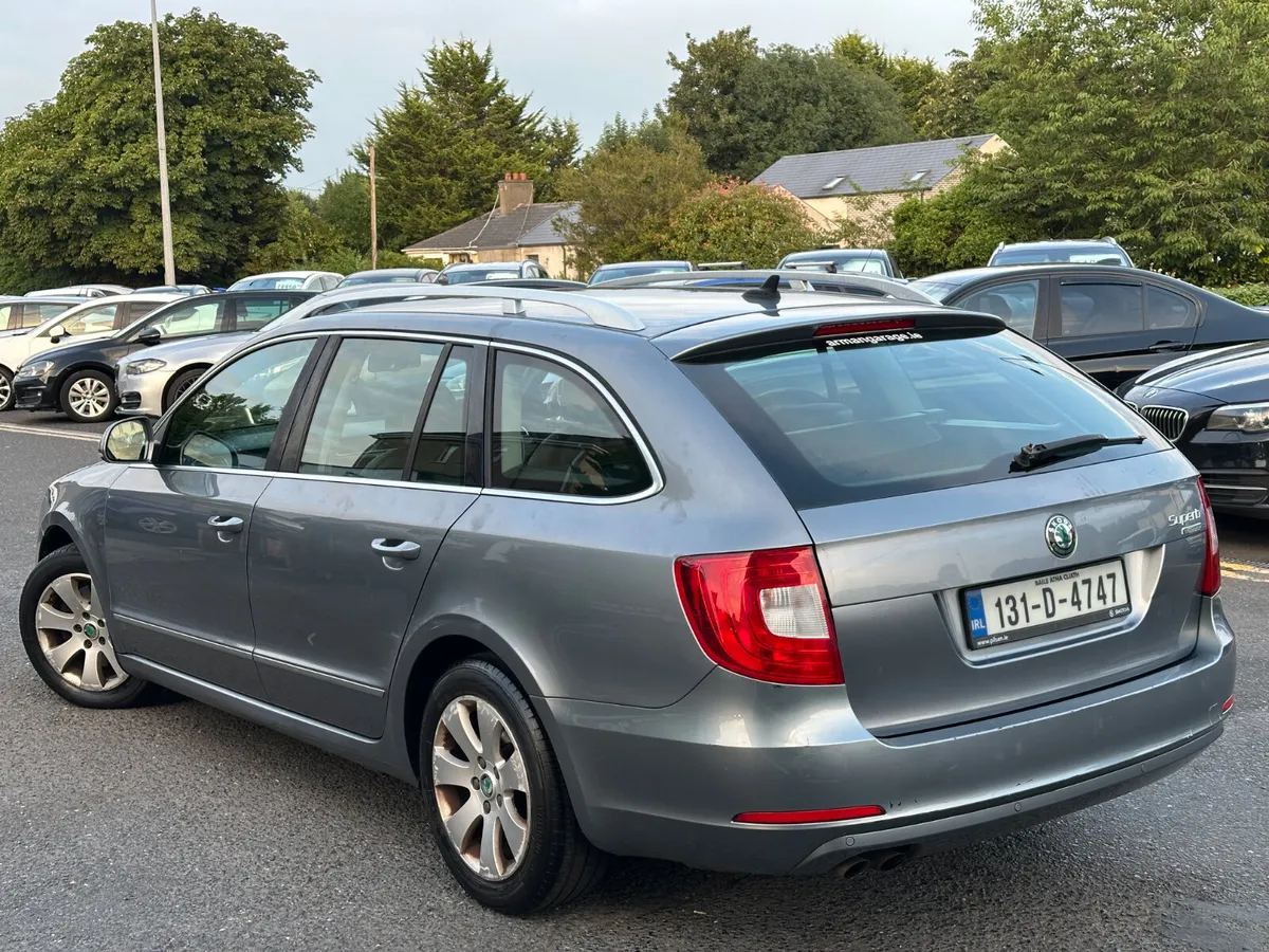 Skoda Superb 2013 - Image 3