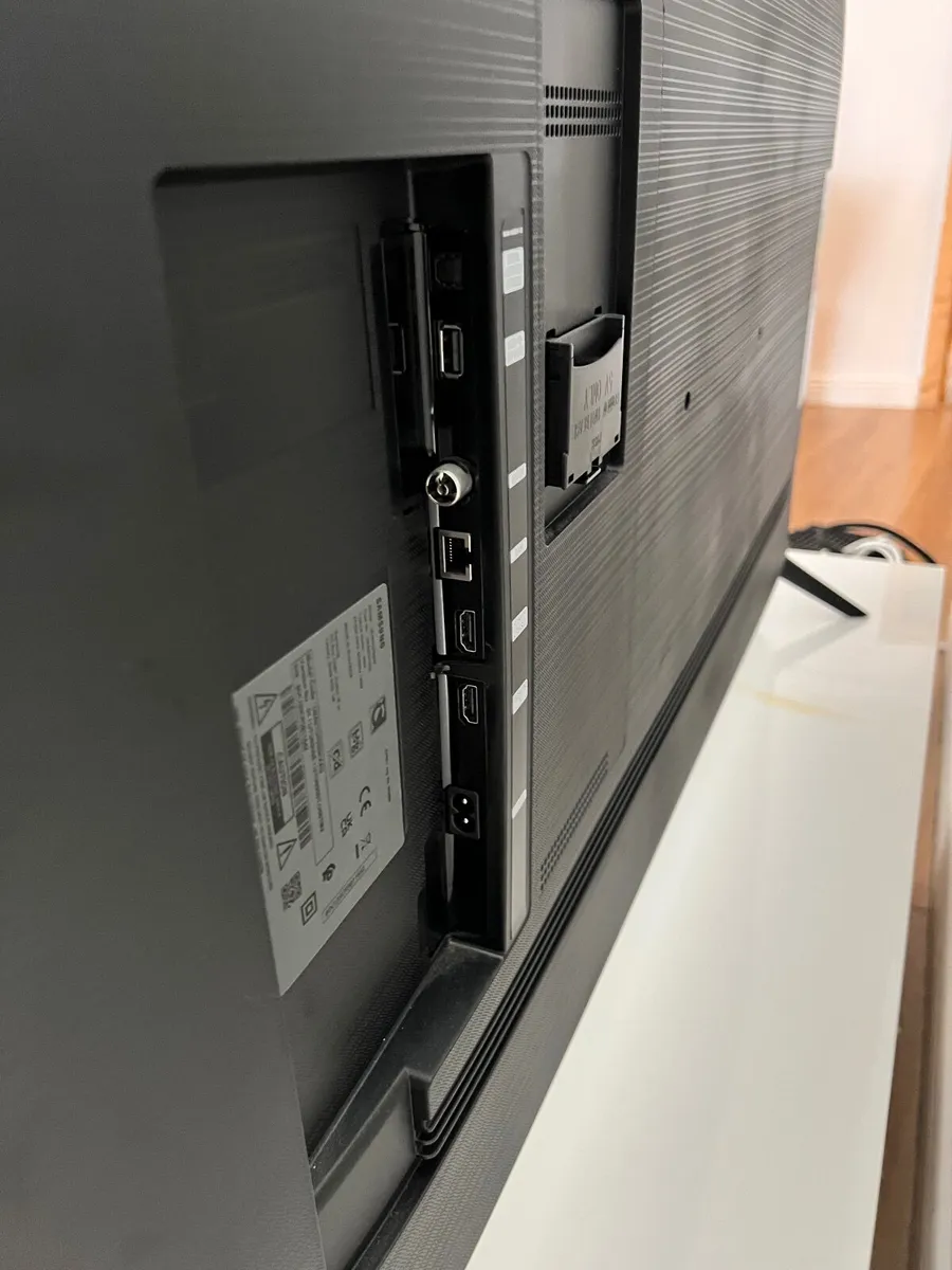 55 inch Samsung TV - Image 4
