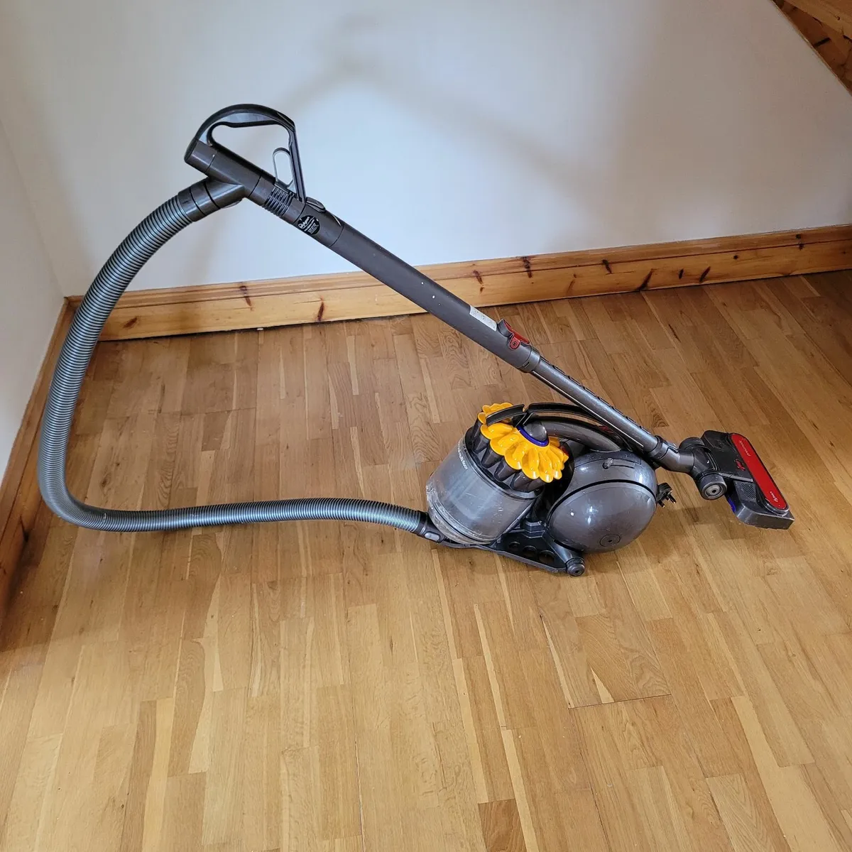 Dyson Big Ball Multi Floor 2 Vacuum - Image 4