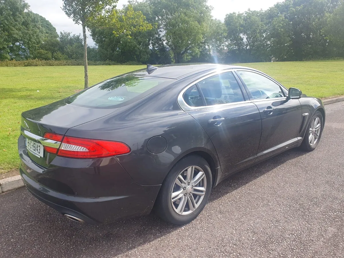 2015 JAGUAR XF 2.2 - Image 3