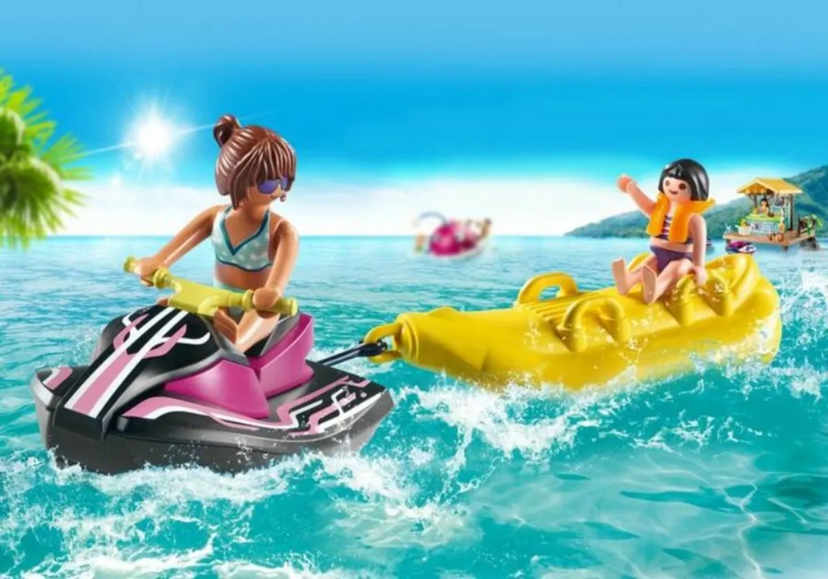 Playmobil 70906 FamilyFun Jet Ski With Banana Boat - Image 4