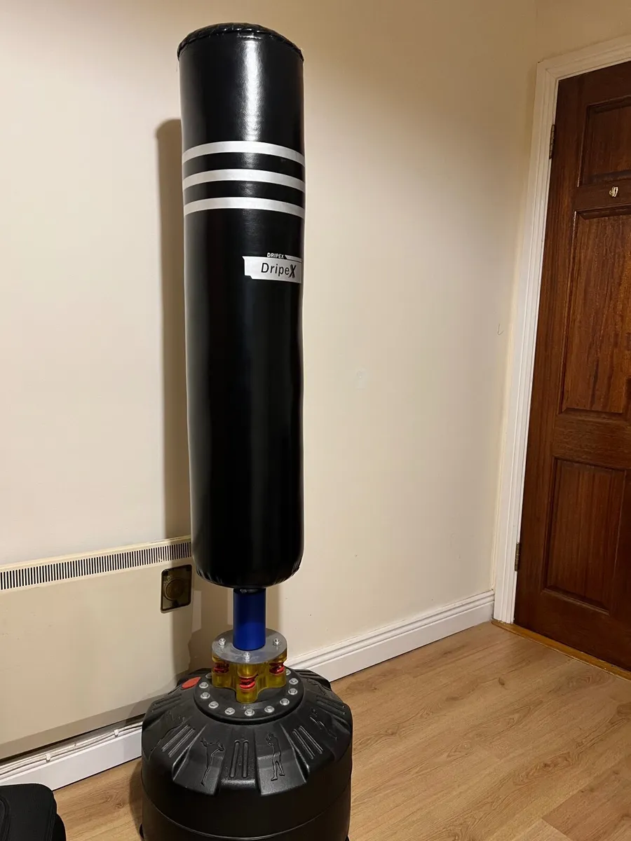Punching bag - Image 1