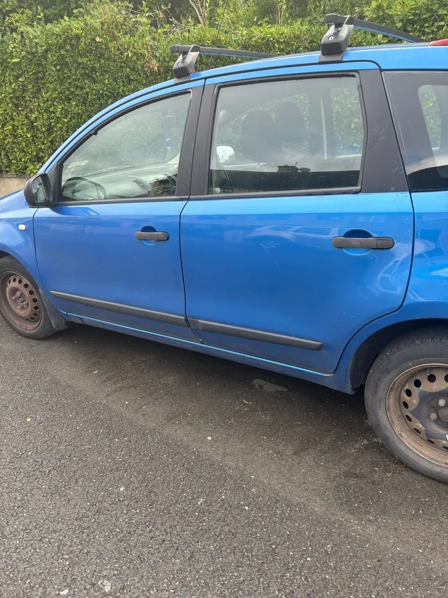 Car - Image 1
