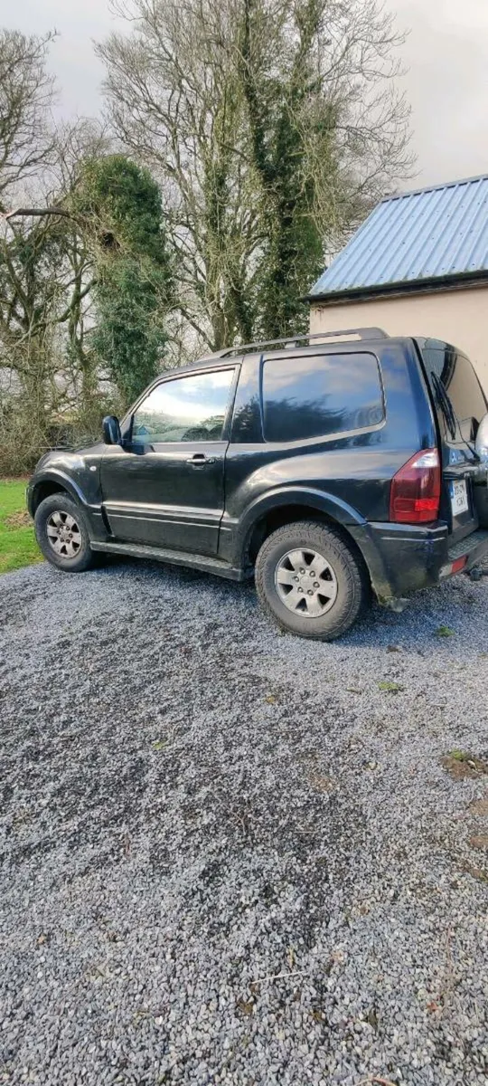 Mitsubishi Pajero - Image 1