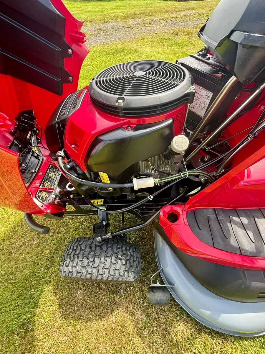 Ride on lawn mower - Image 4