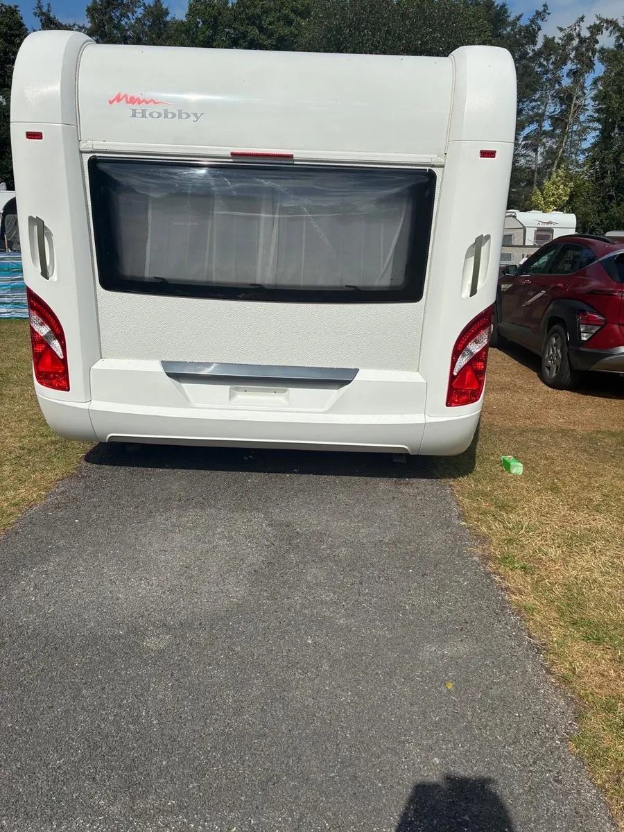 2015 Hobby prestige 720 UK FE Caravan - Image 2