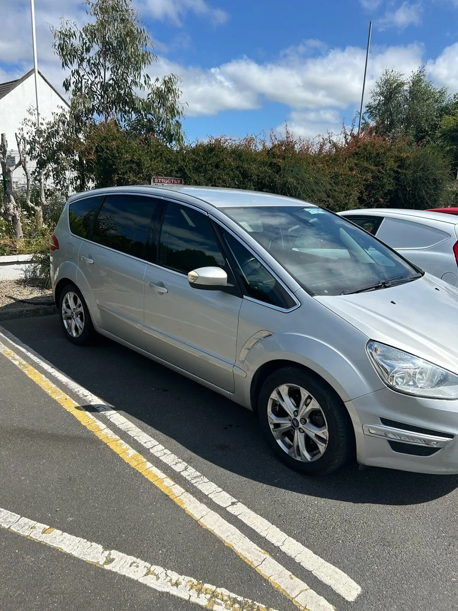 Ford S Max titanium ( low mileage ) - Image 1