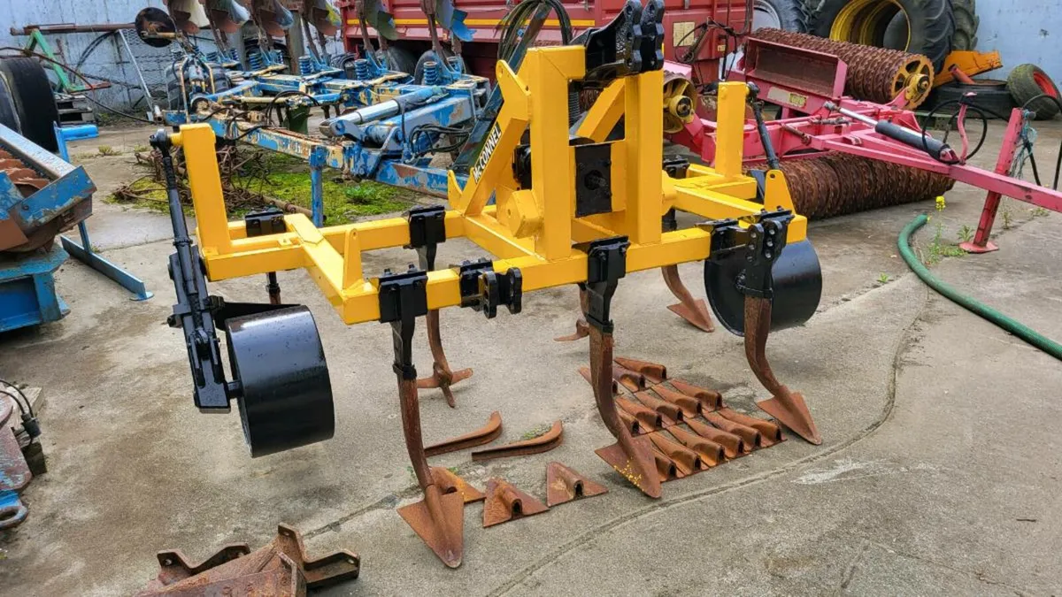 McCONNEL shakearator grubber. - Image 1