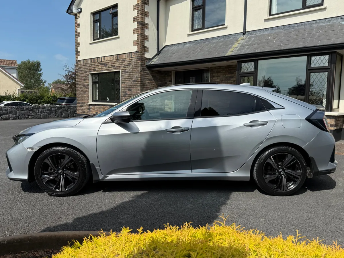 Now Reserved! Stunning 181 Honda Civic Premium! - Image 4